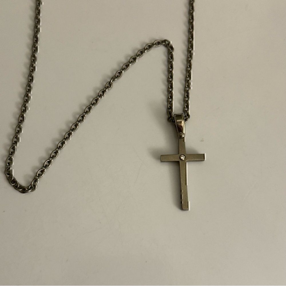 Titanium diamond set in 18k Gold cross necklace 18 inch